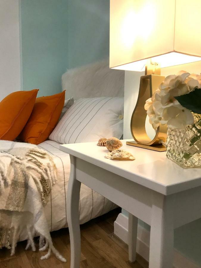 Modern Boutique Studio Apartment Μπόρνμουθ Εξωτερικό φωτογραφία
